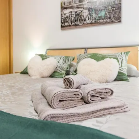 Apartamento Las Perlas 1 *